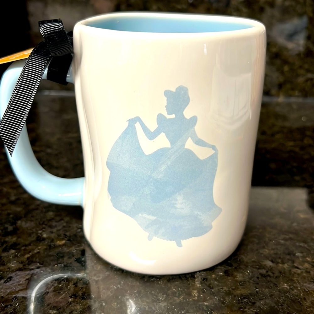 RAE DUNN-Disney Princess Life Is A Fairytale Cinderella Mug 💫